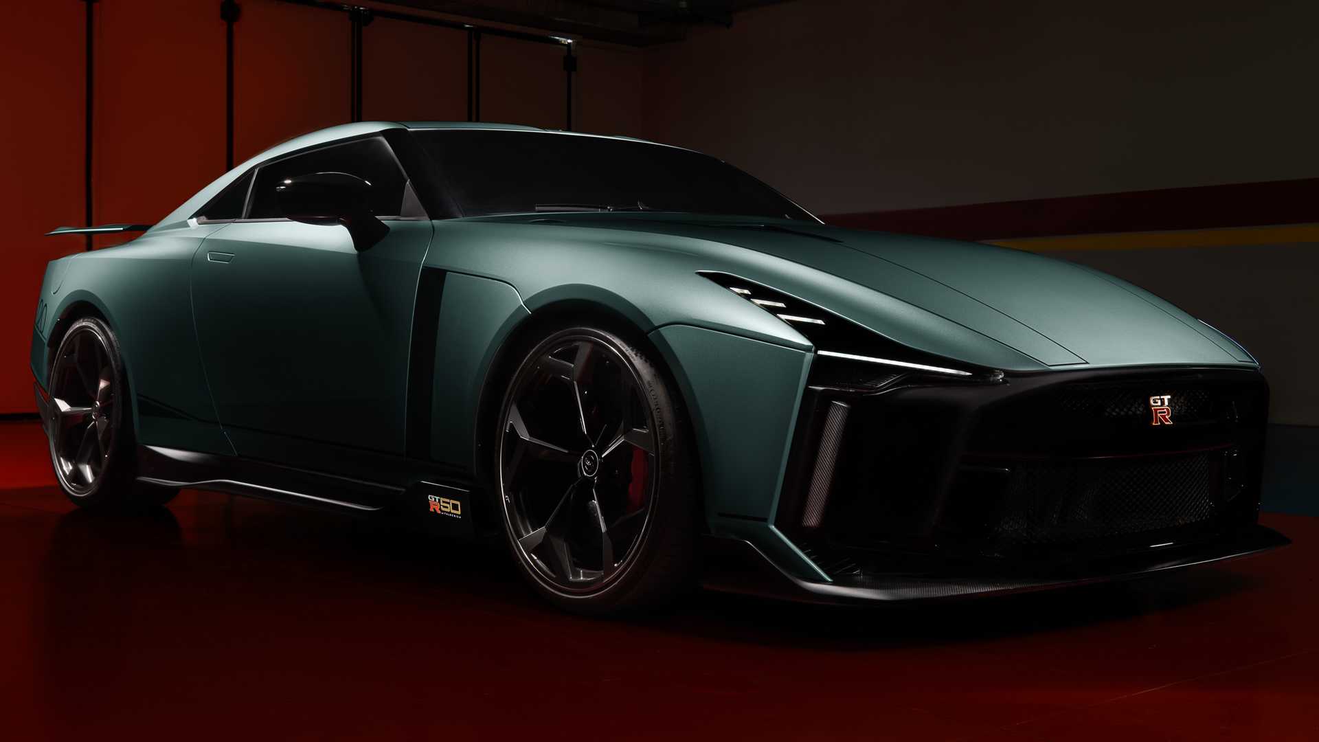 2020-nissan-gt-r50-by-italdesign-first-production-car (1).jpg