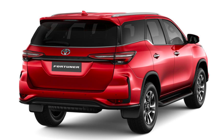 两种外观设计，定位中型SUV，新款丰田Fortuner官图发布-擎动 - 玩转“汽车+”！